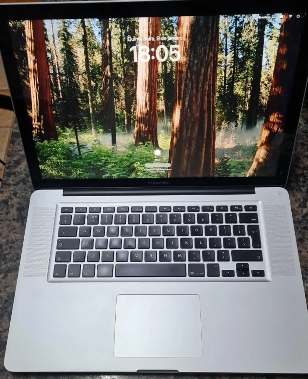 macbook pro 2010 i7 15