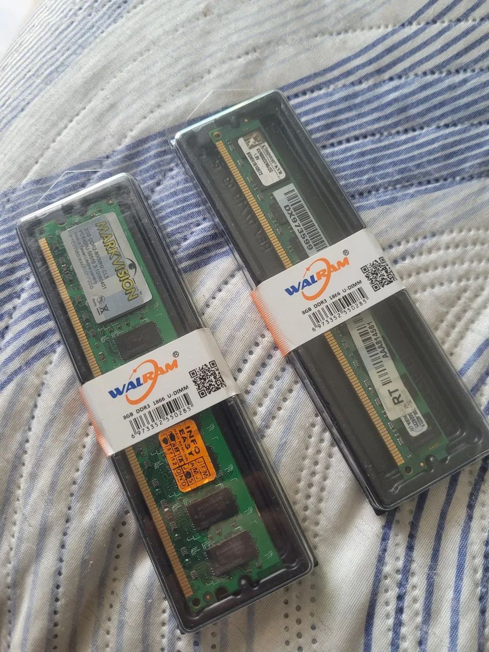 2 Memórias DDR2 de 2 GBs cada uma ! - Foto 5