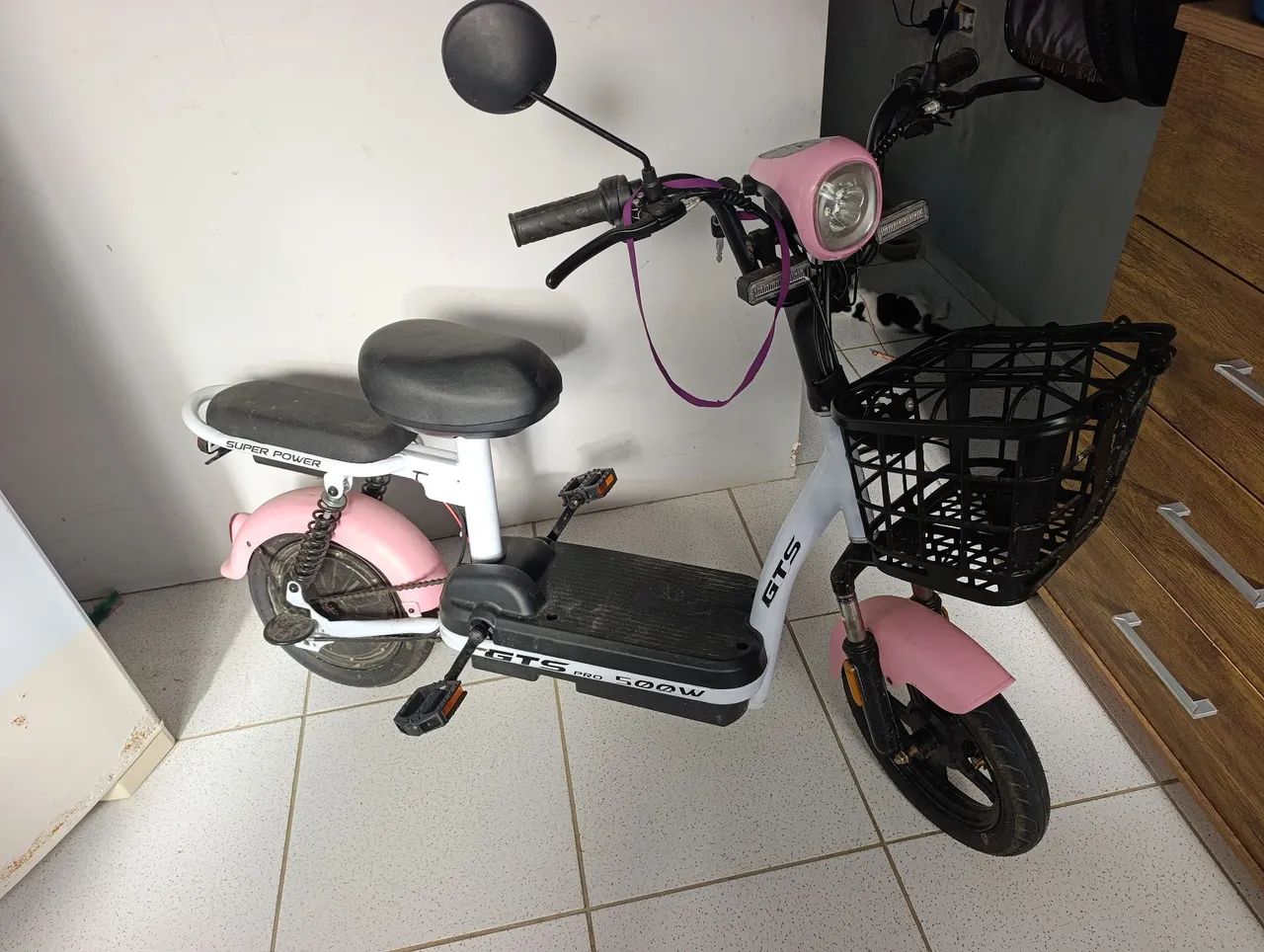 Mini scooter elétrica 