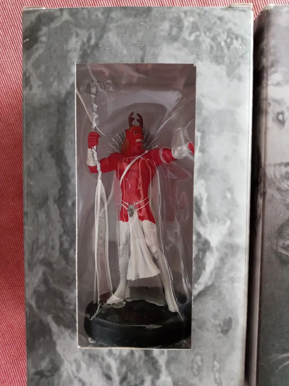 Trigon da coleçao DC eaglemoss - Foto 2