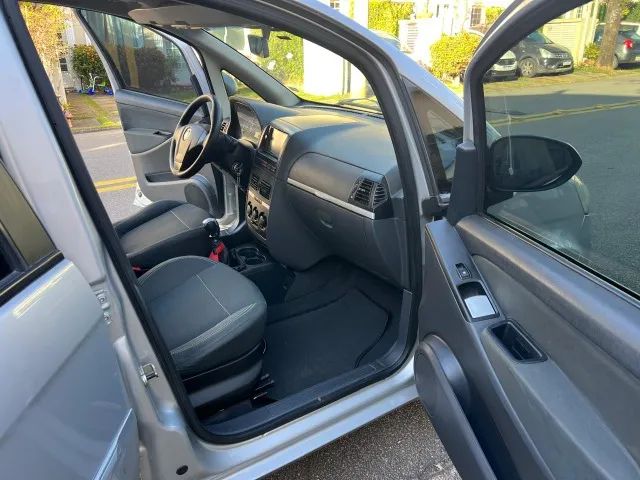 Fiat Idea Attractive 1.4 Fire Flex 8V 5P 2011 - Foto 4