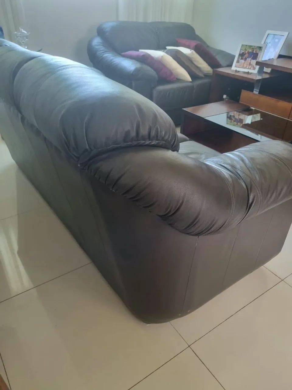 Sofa de couro 3 e 2 lugares  - Foto 4