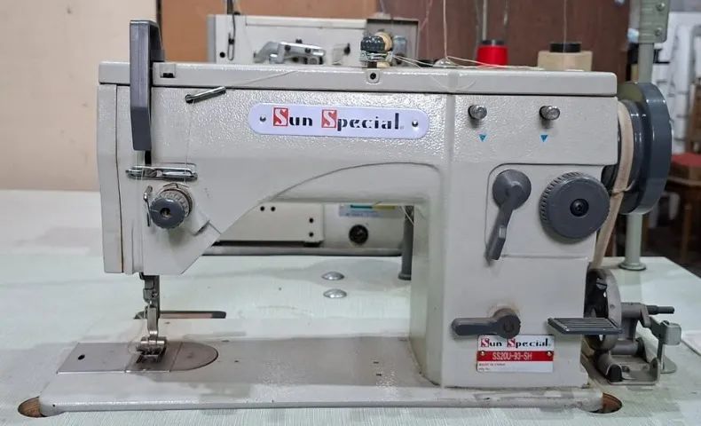 Máquina de costura reta e zig zag Sun Special (Lubrificação automática) - Foto 3
