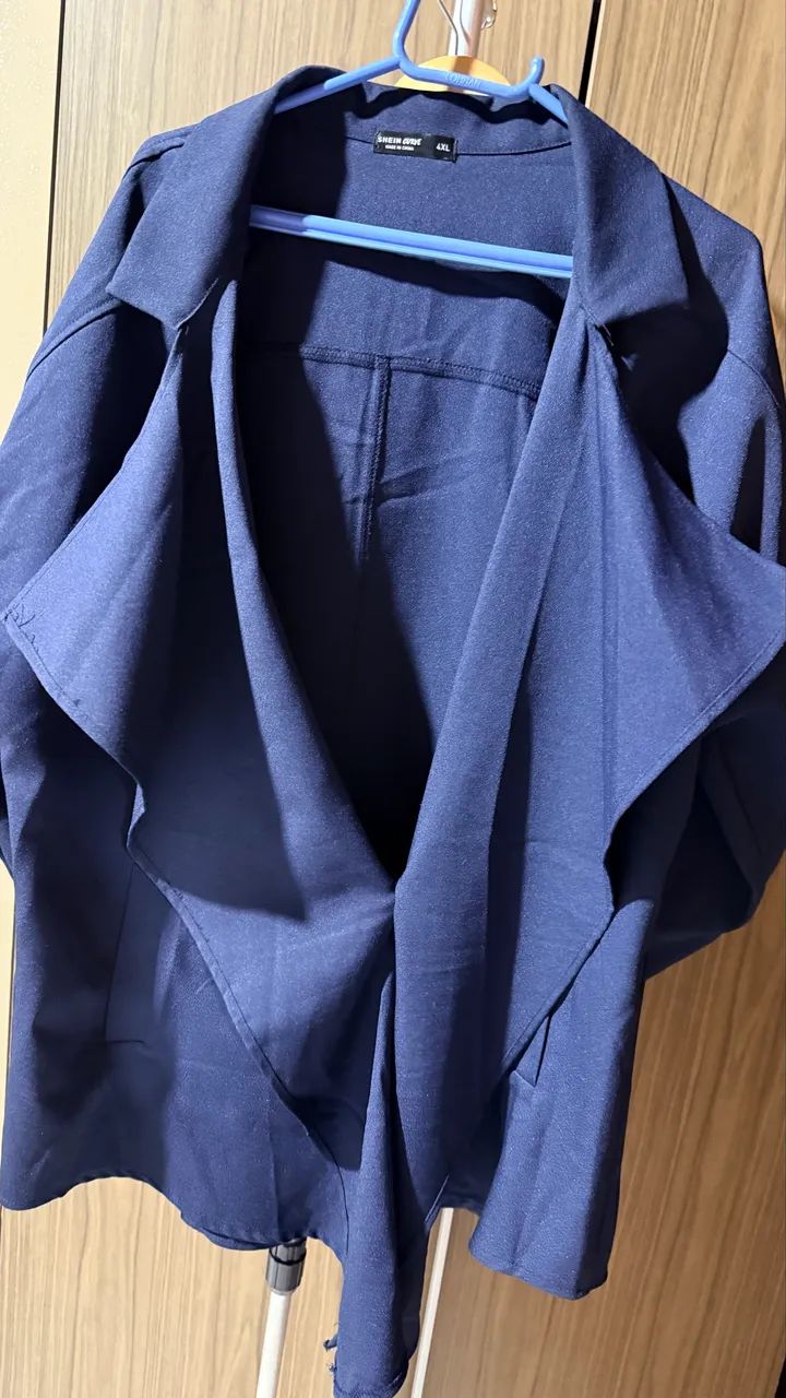 Blazer marinho gola diferente 4xl - Foto 2