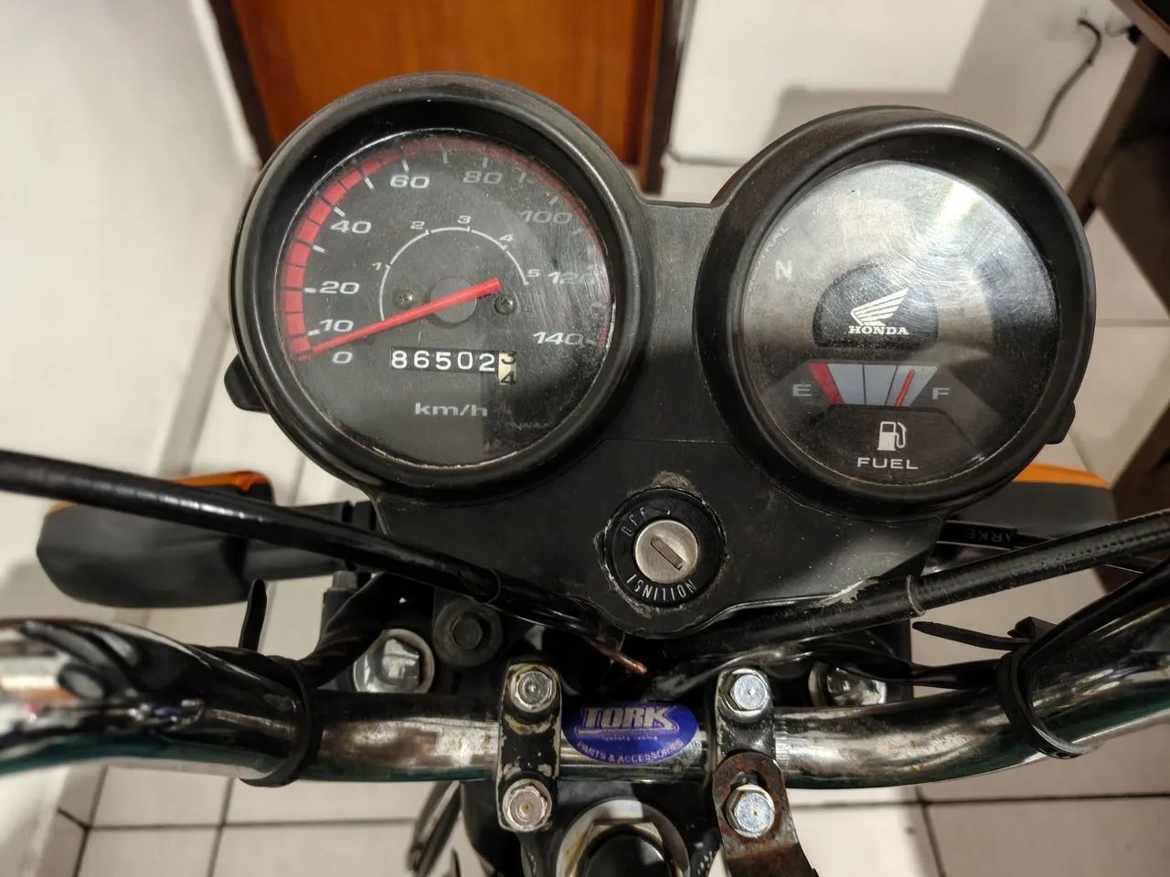 CG Titan KS 2001 - Foto 3