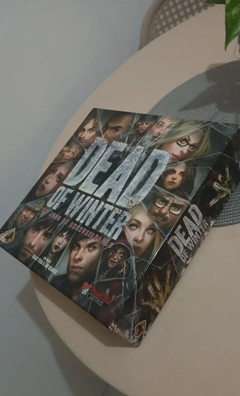 Dead of Winter - Jogo de Tabuleiro