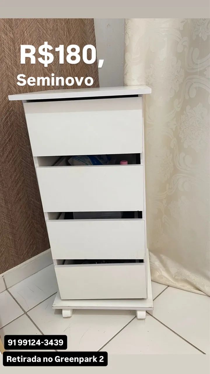 Carrinho com gavetas 