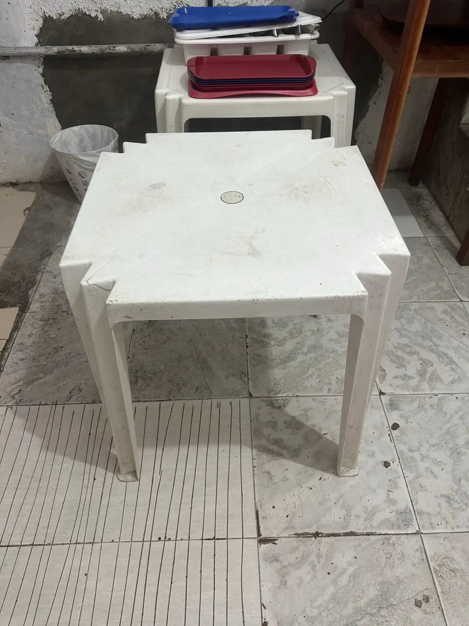 mesa de restaurante , bar etc 