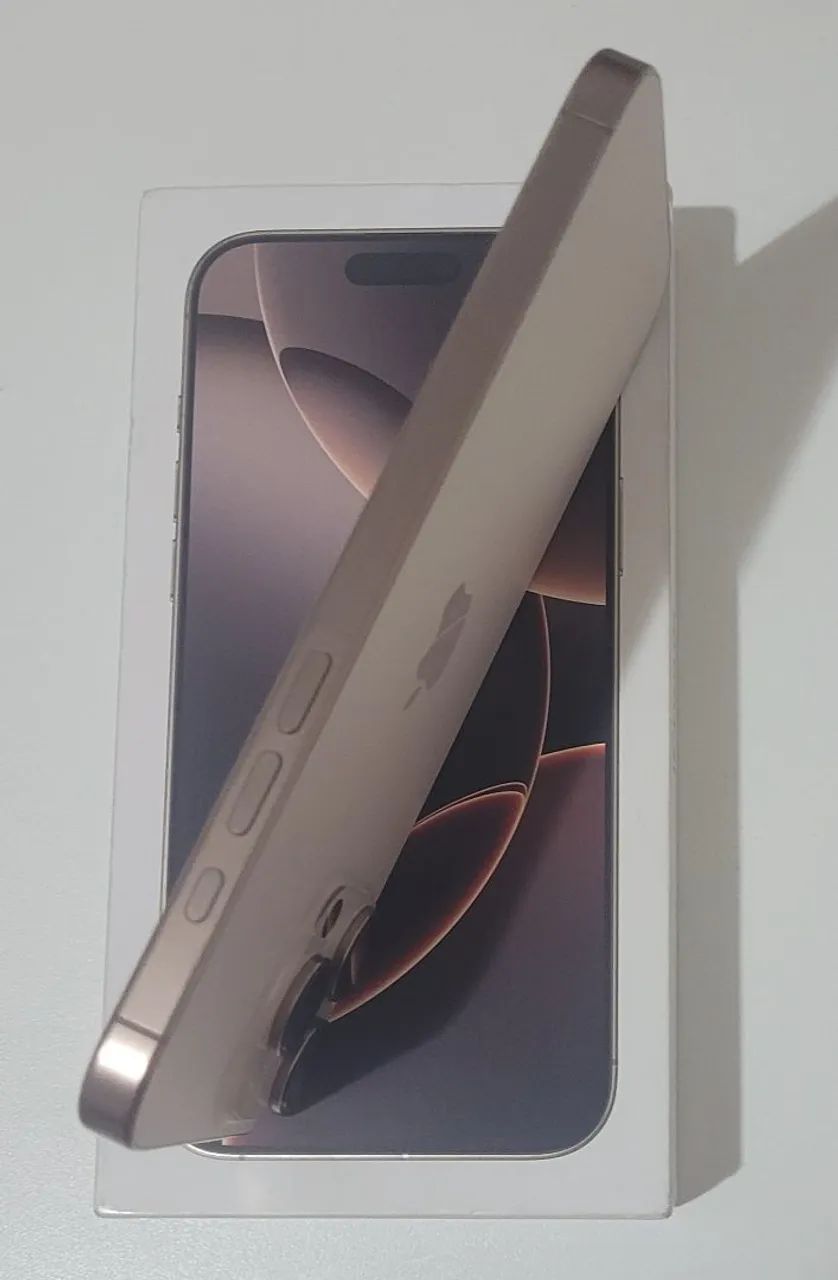 Iphone 16 pro max  - Foto 5