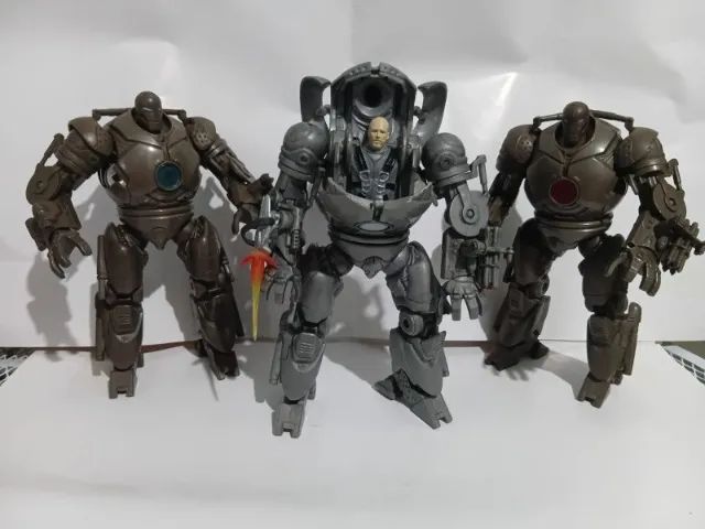Monge de Ferro marvel legends lote com 3 unidades