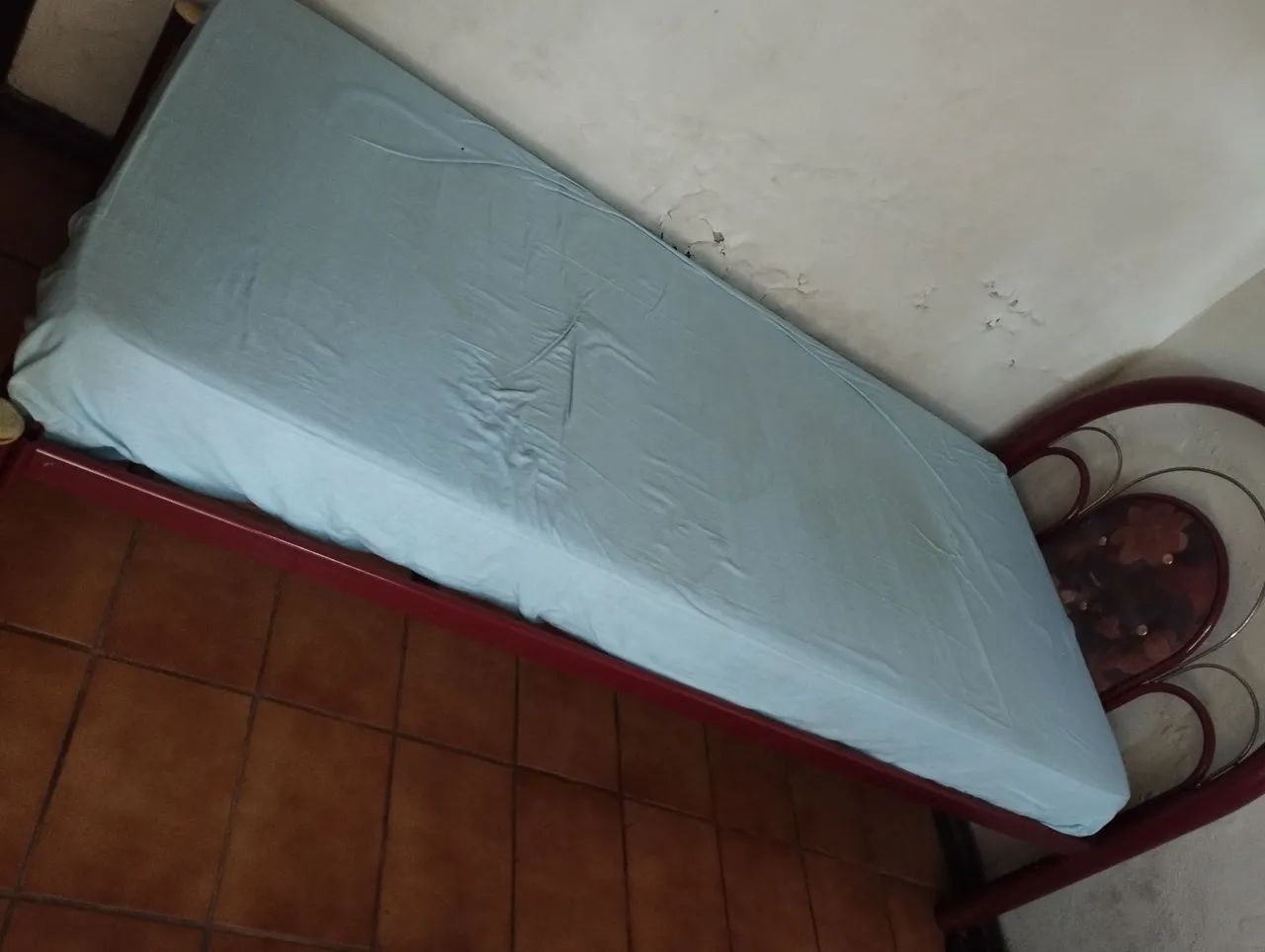 Cama tubular de solteiro com colchão  - Foto 2