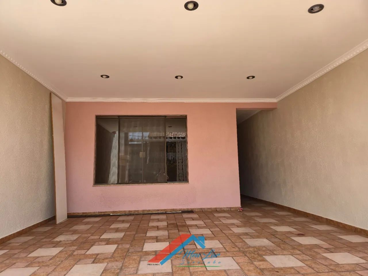 Imóvel amplo em ótima localização - Foto 4