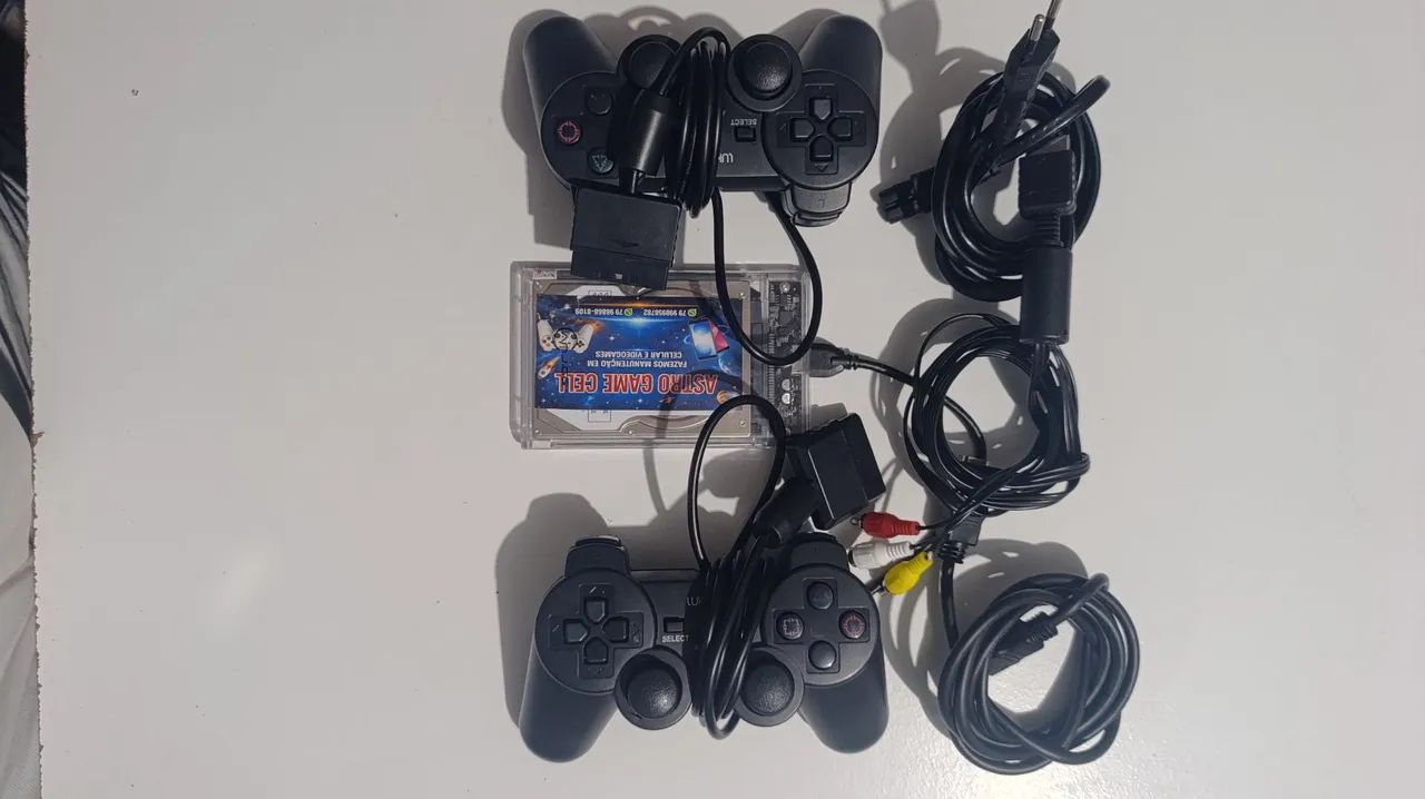 Dois controles de PS2 e cabo HDMI  - Foto 2