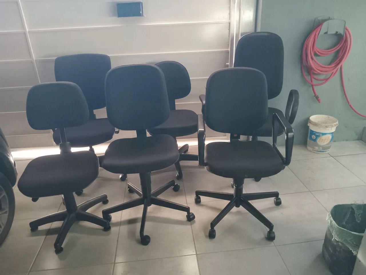 6 cadeiras  giratória  perfeitas  130. Cada - Foto 5
