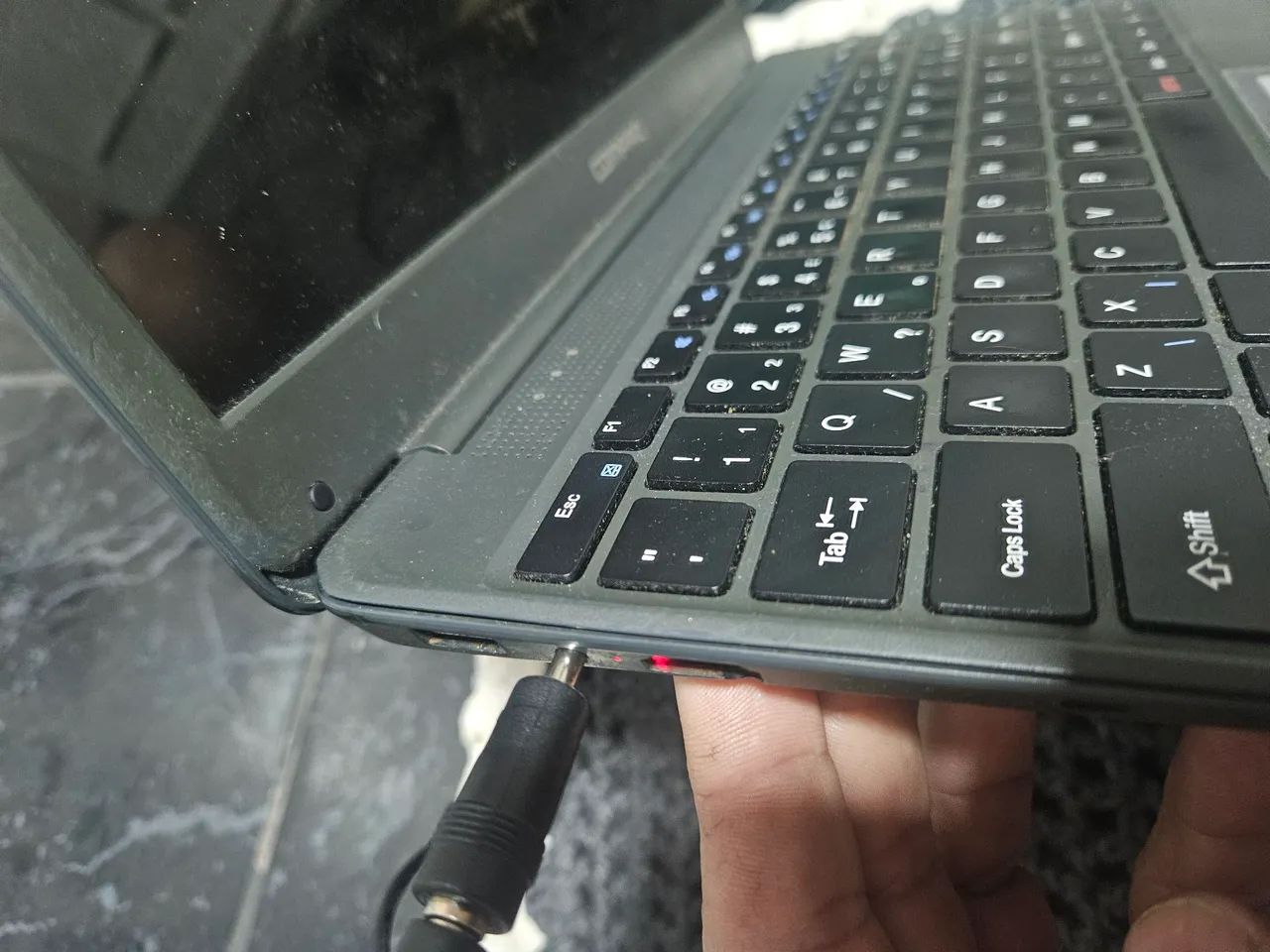 Vendo notbook  compaq  prezario cq27 defeito - Foto 2