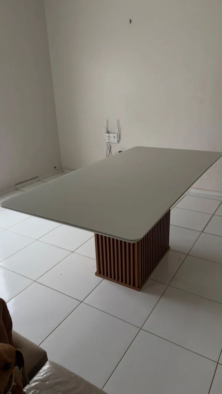 Mesa com 6 cadeiras 