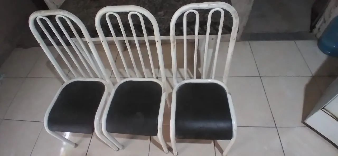 Mesa de granito branca  com 3 cadeiras  - Foto 2