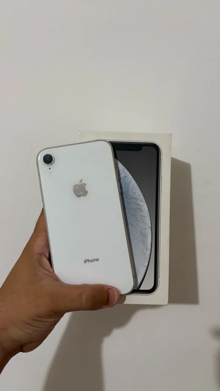 iPhone XR 128GB Branco 