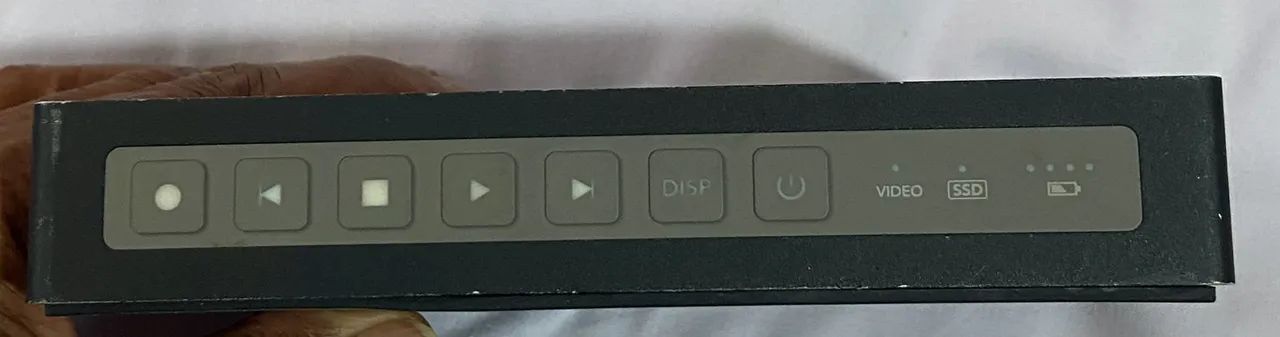 Gravador de vídeo Blackmagic Design HyperDeck Shuttle 2 SSD  - Foto 2