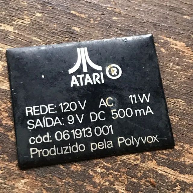 pin em metal atari polyvox original
