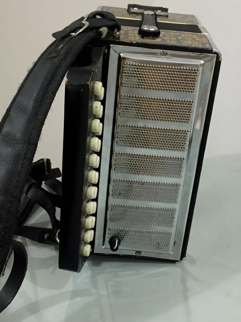 Acordeon Hering 8 baixos - Beija Flor - Foto 5