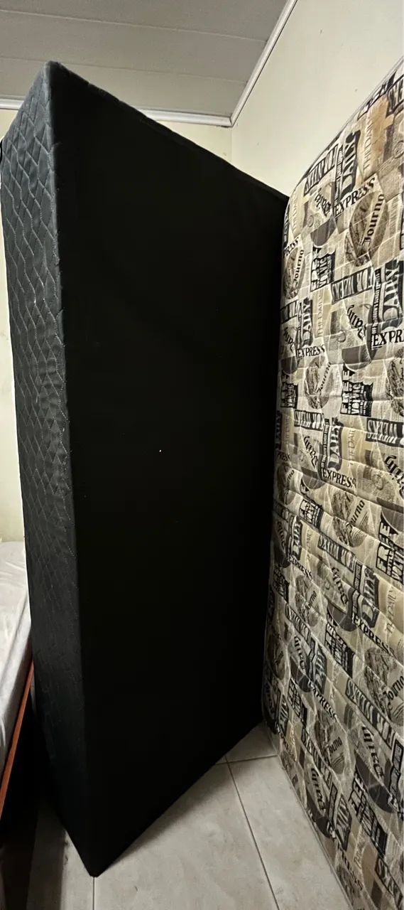 Vendo cama box solteiro 