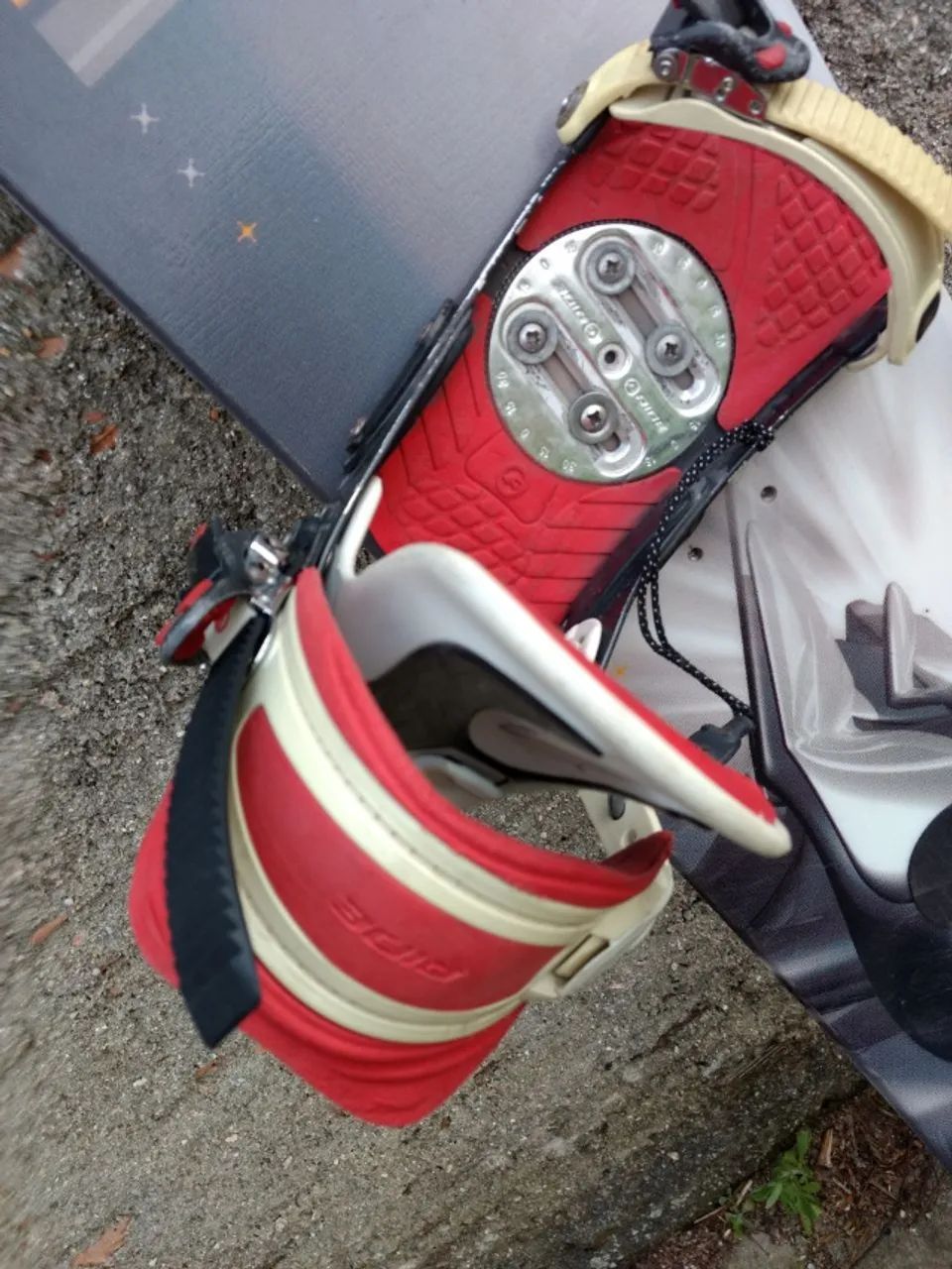 Prancha Snowboard + Bindings - Foto 4
