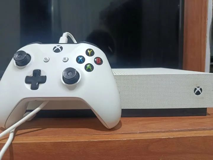 XBOX ONE S - 500GB - Foto 2
