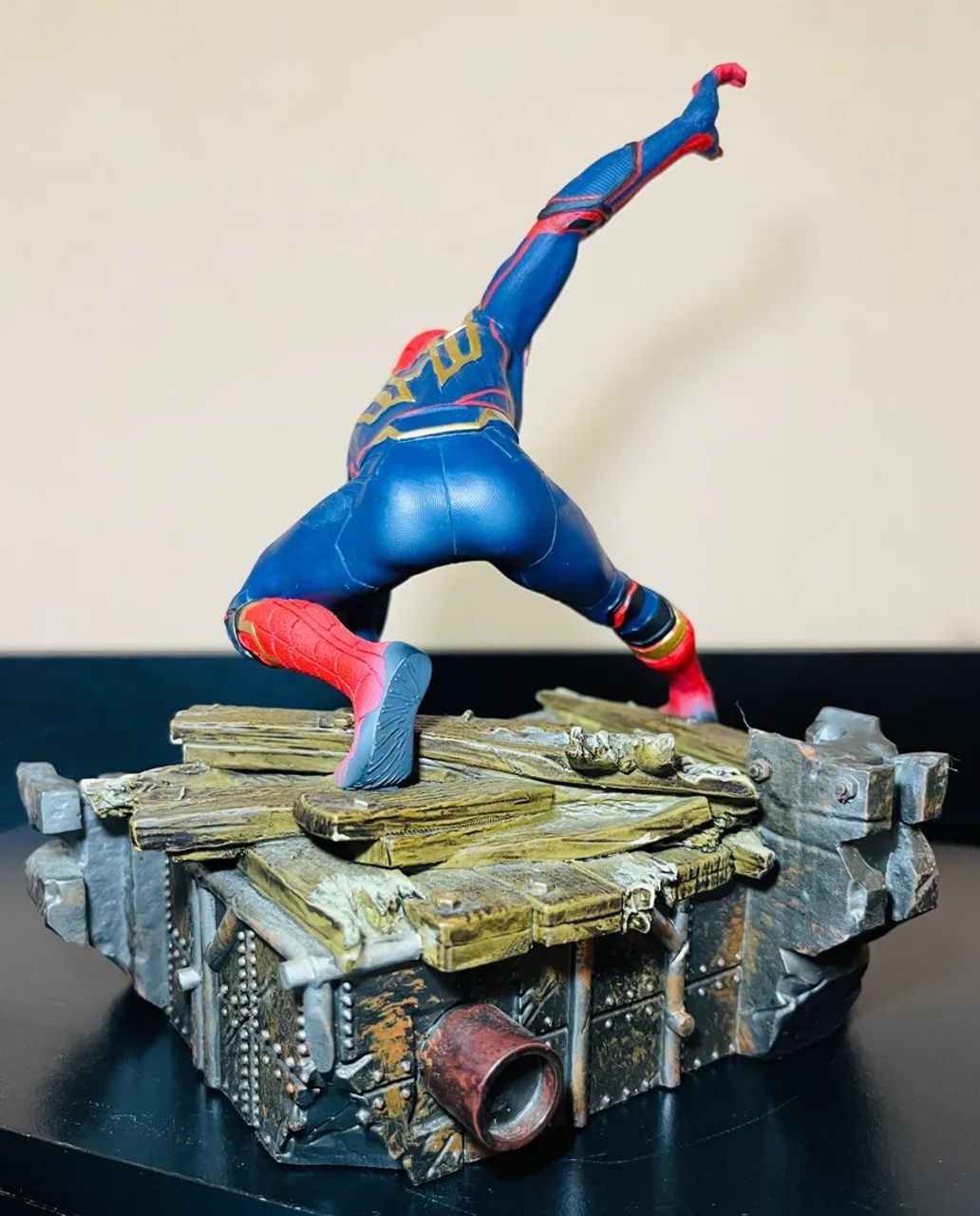 ESTÁTUA HOMEM-ARANHA 1/10 DA IRON STUDIOS  - Foto 2