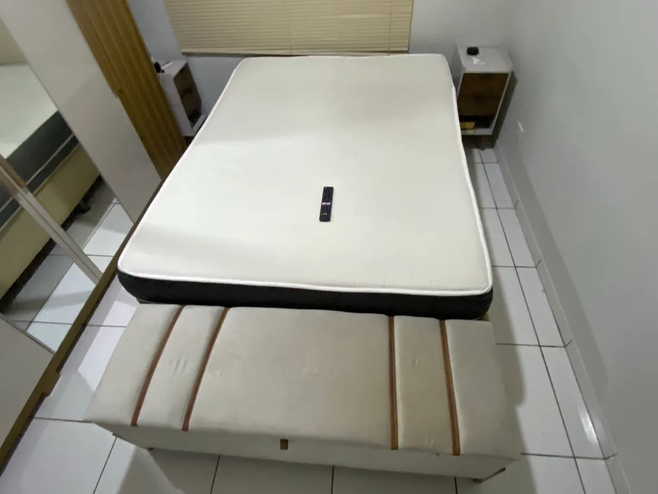Cama box colchão com baú madeira 