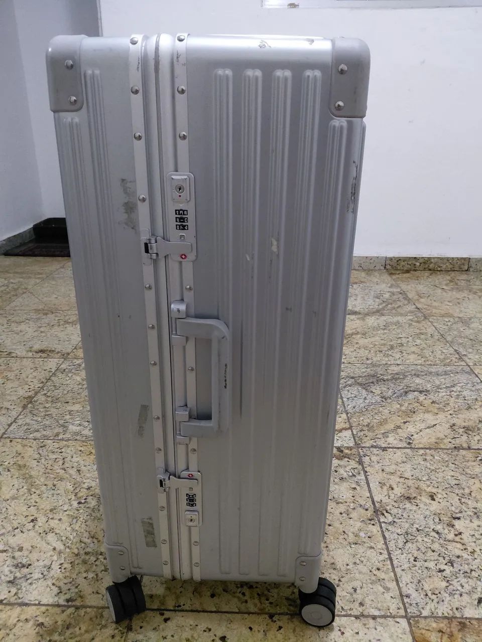 Mala de Policarbonato prata - Foto 3
