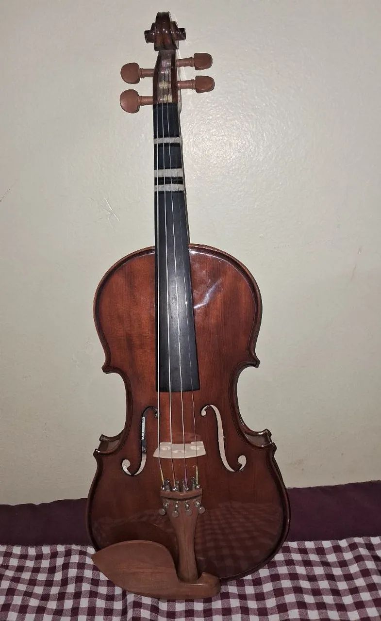 Violino Eagle 4/4 em Perfeito estado com case - Foto 4