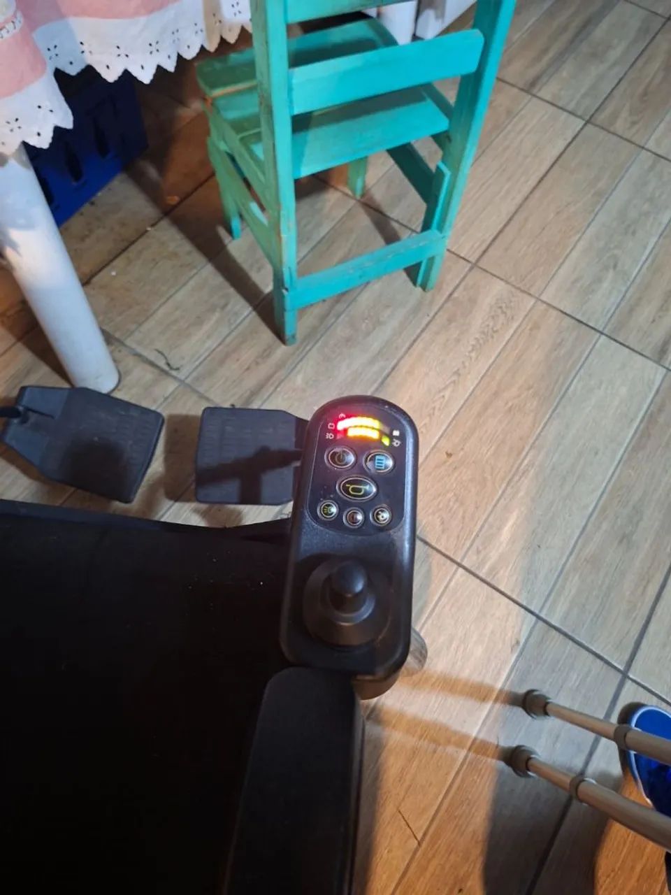 Cadeira de rodas elétrica  - Foto 5