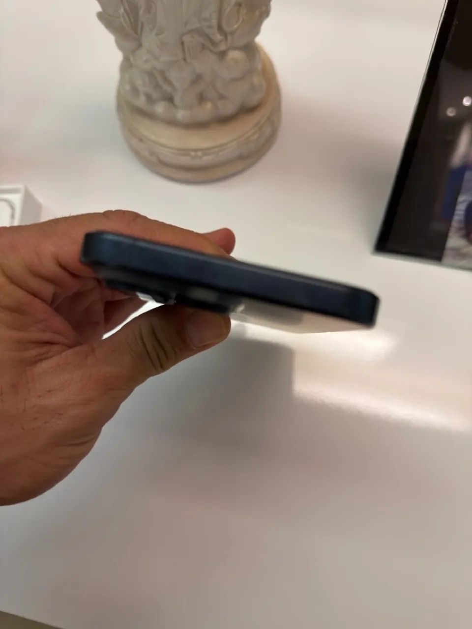 iPhone 15 Pro Max 512GB - R$ 3.990 - Foto 4