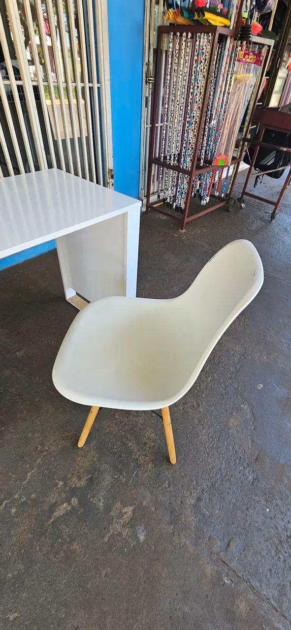 mesa escrivania com cadeira semi nova ENTREGA GRÁTIS  - Foto 3