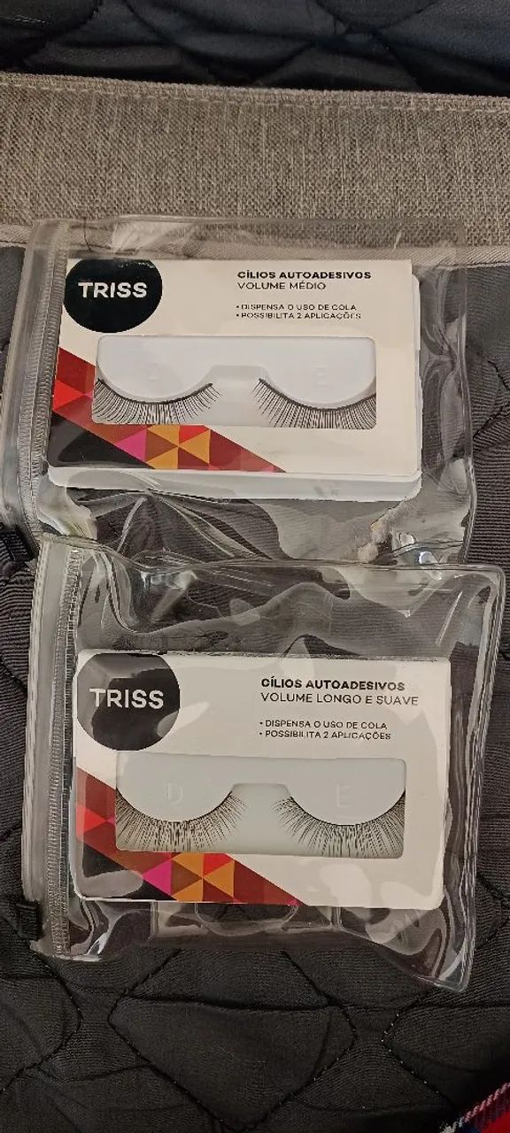 Kit 2 cílios autodesivos Triss