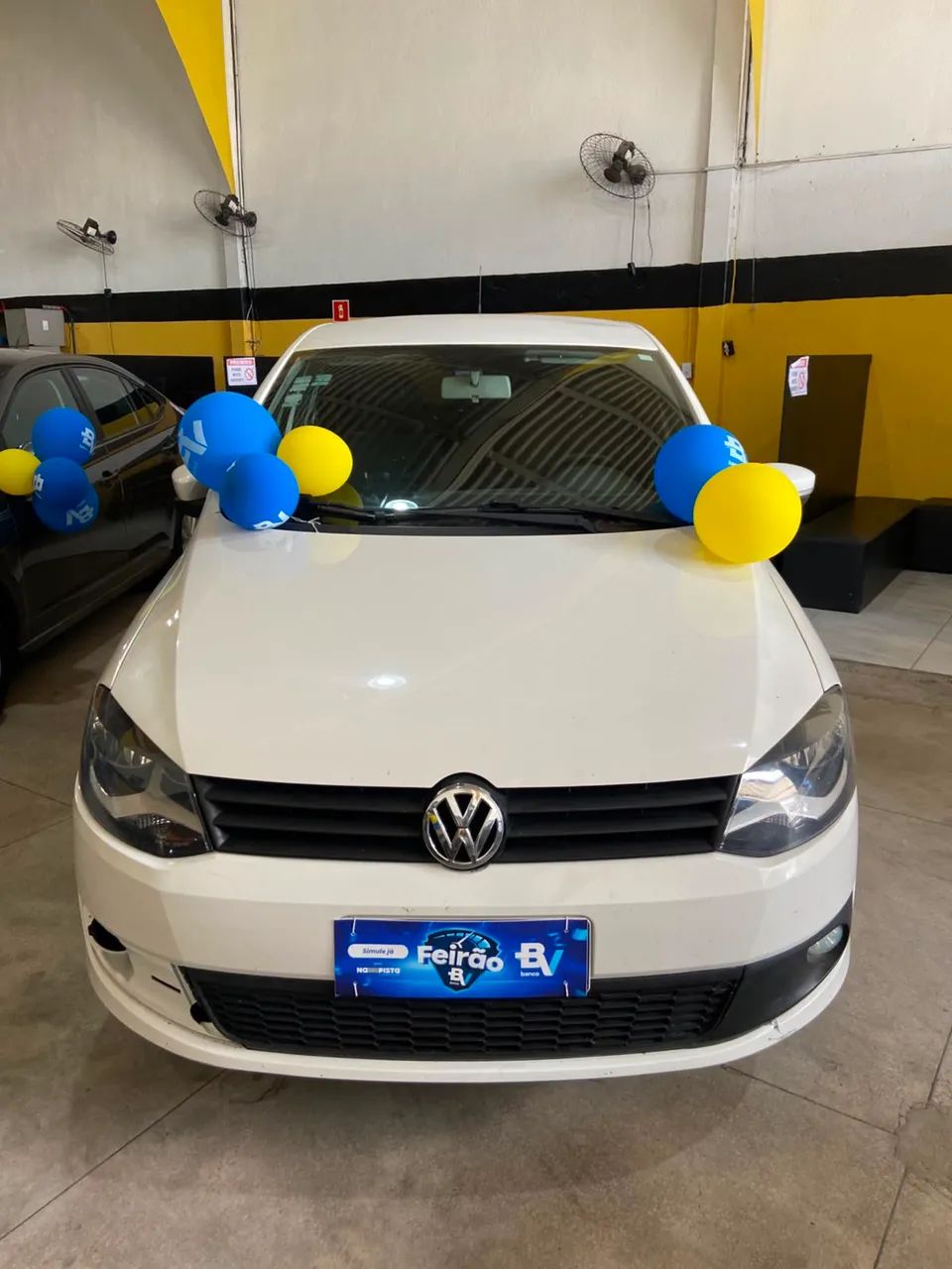 Volkswagen Fox Fox 1.0 Mi Total Flex 8V 3p 2014