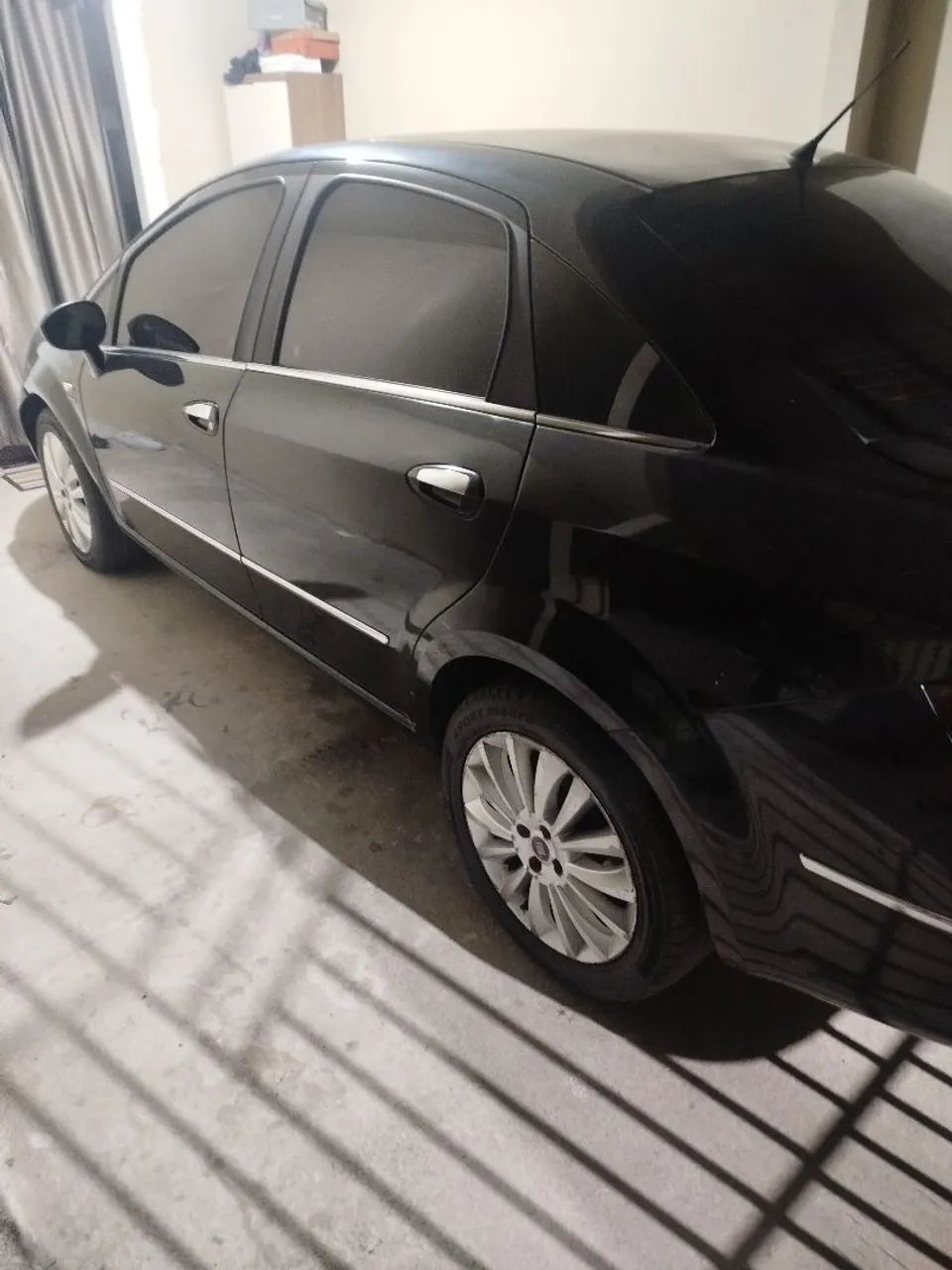 Fiat Linea Absolute 1.9/1.8 Flex Dualogic 4P 2012 - Foto 3