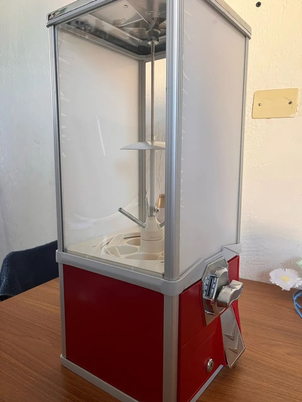 Máquina Vending Machine De Bolinhas E Chicletes - ZERADA / NUNCA USADA  - Foto 2