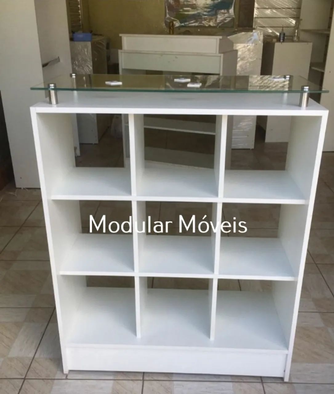 Balcão Caixa Vitrine + Balcão Colmeia Vitrine com Tampo de Vidro - Foto 4