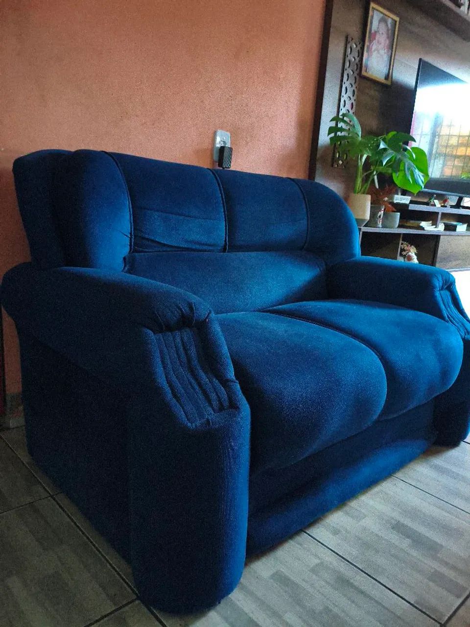 Vende-se Sofa 2 acentos - Foto 2