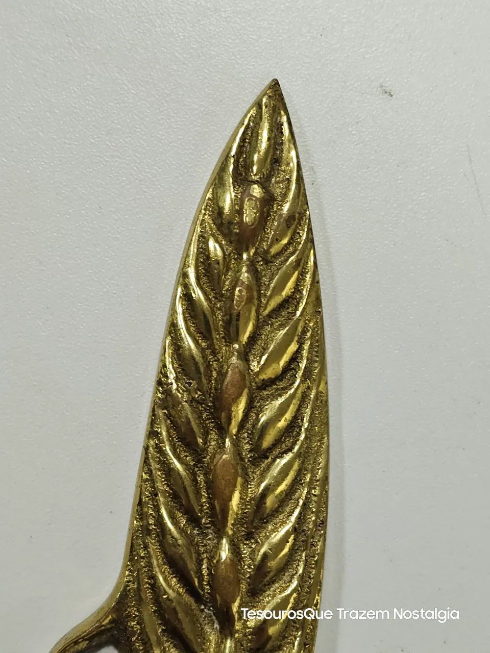 Abridor de Garrafas Antigo em Formato de Folha - V.S 14cm - Foto 4