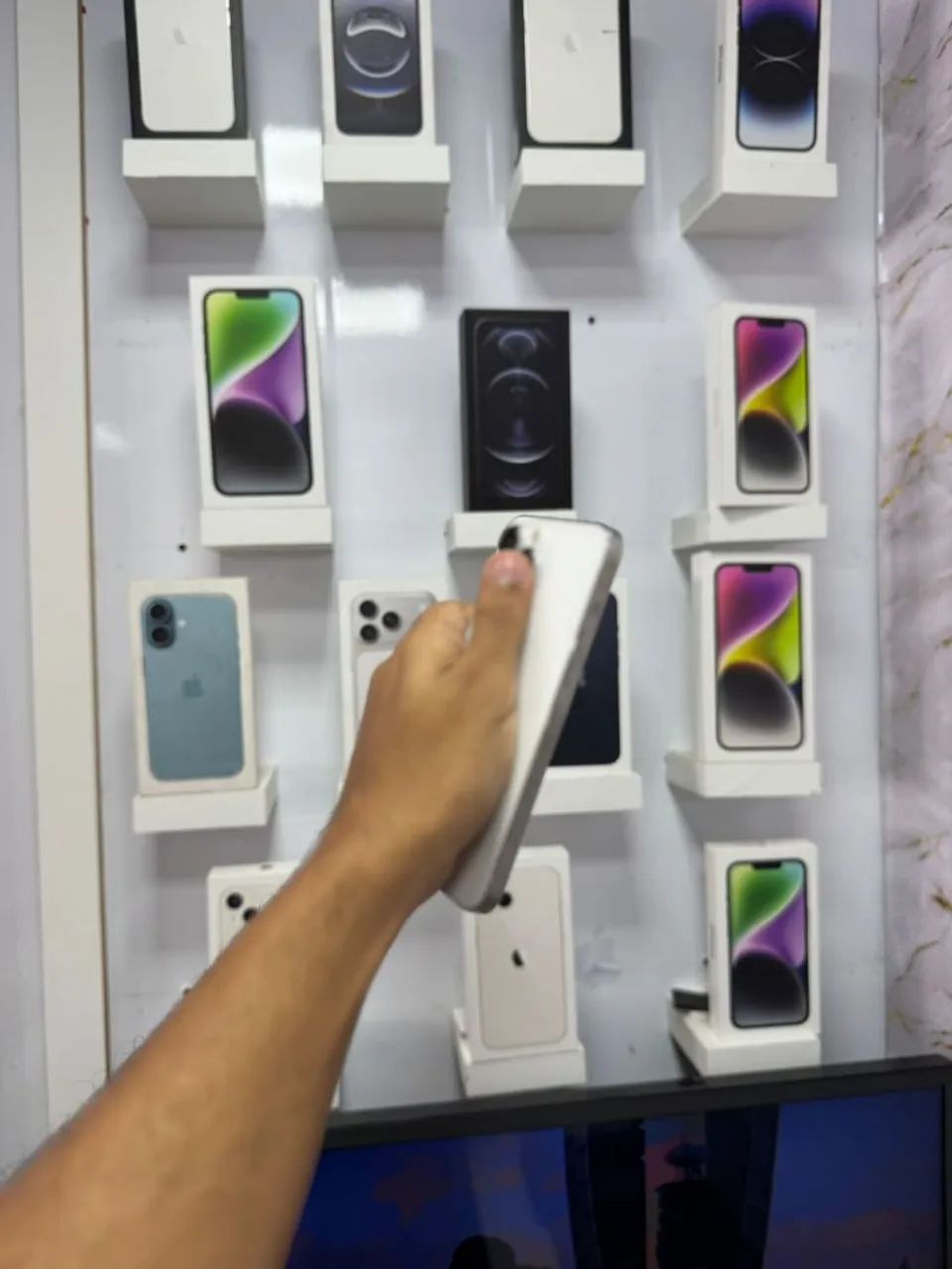 IPHONE 13 PRO MAX BRANCO 128 GB R$3.000 - Foto 2