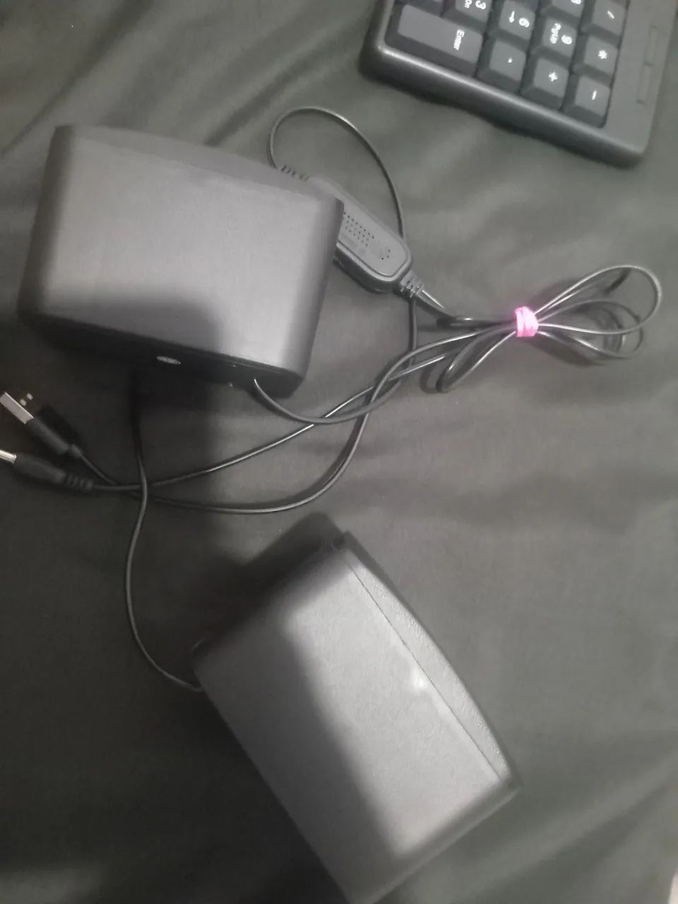 VENDO CAIXINHAS DE SOM PARA COMPUTADOR/NOTEBOOK - Foto 2