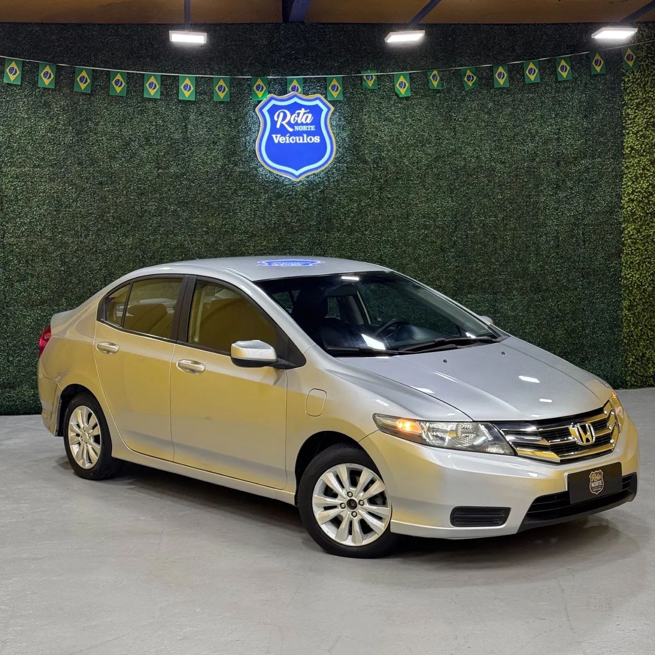 Honda City 1.5 LX 16V FLEX 4P AUTOMÁTICO 2013