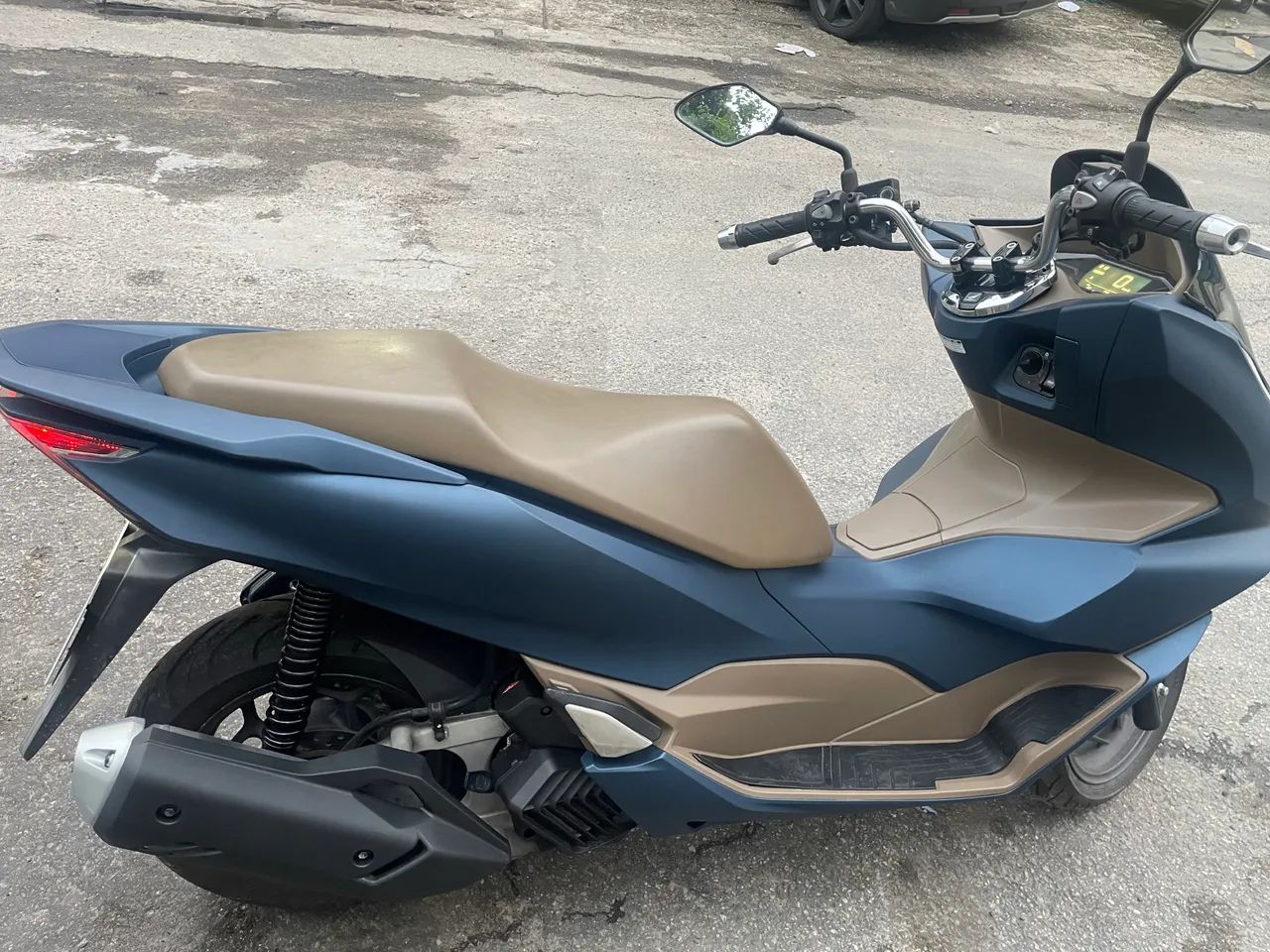 PCX 160 DLX 2024 - Foto 2