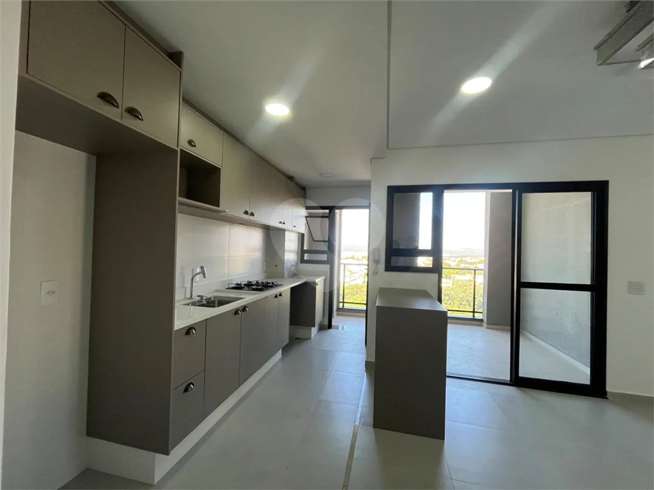 Apartamento Duplex para venda e locação com 3 quartos no Edifício Monde Campolim em Soroca