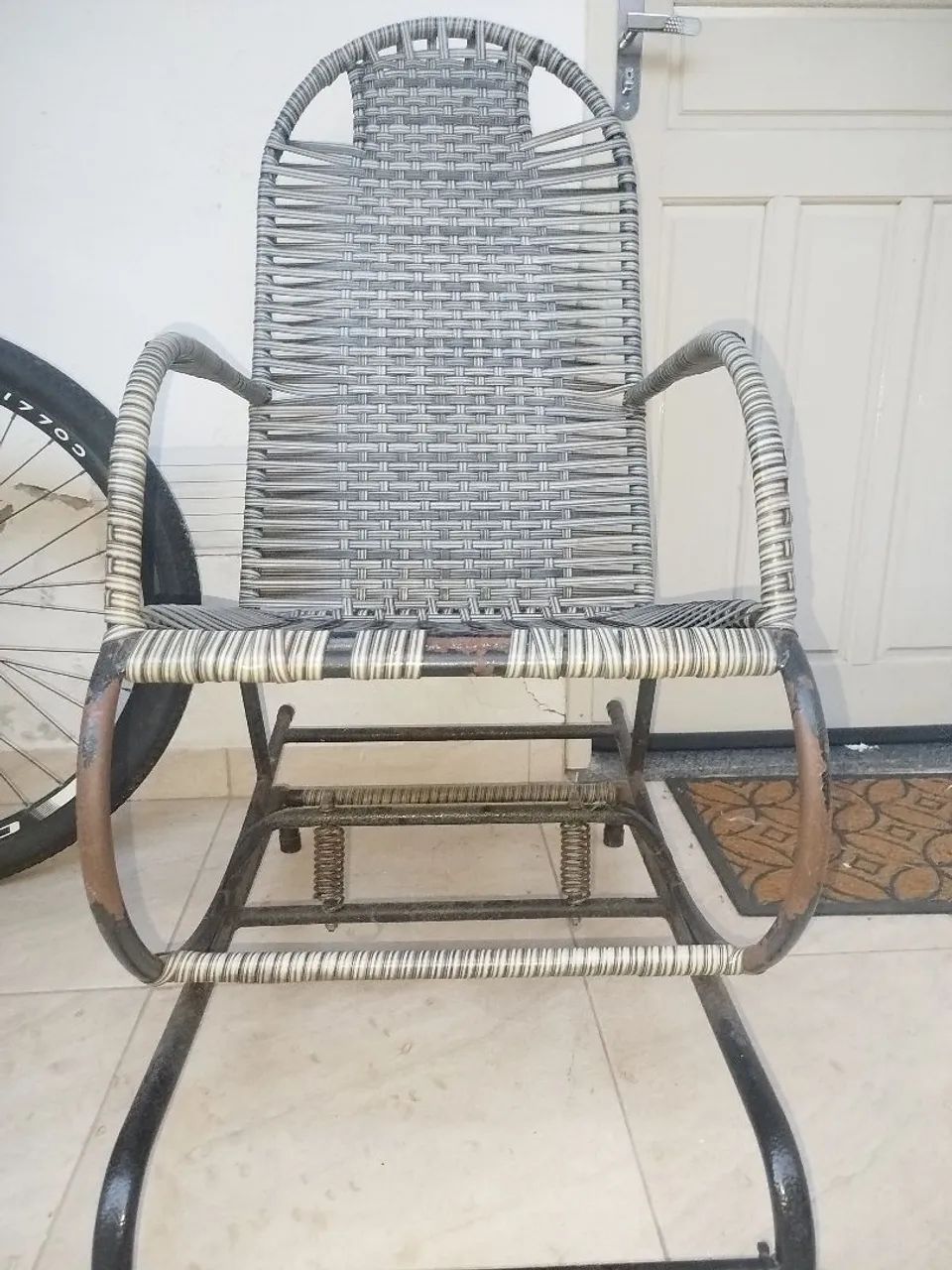 Cadeira de balanço  - Foto 4