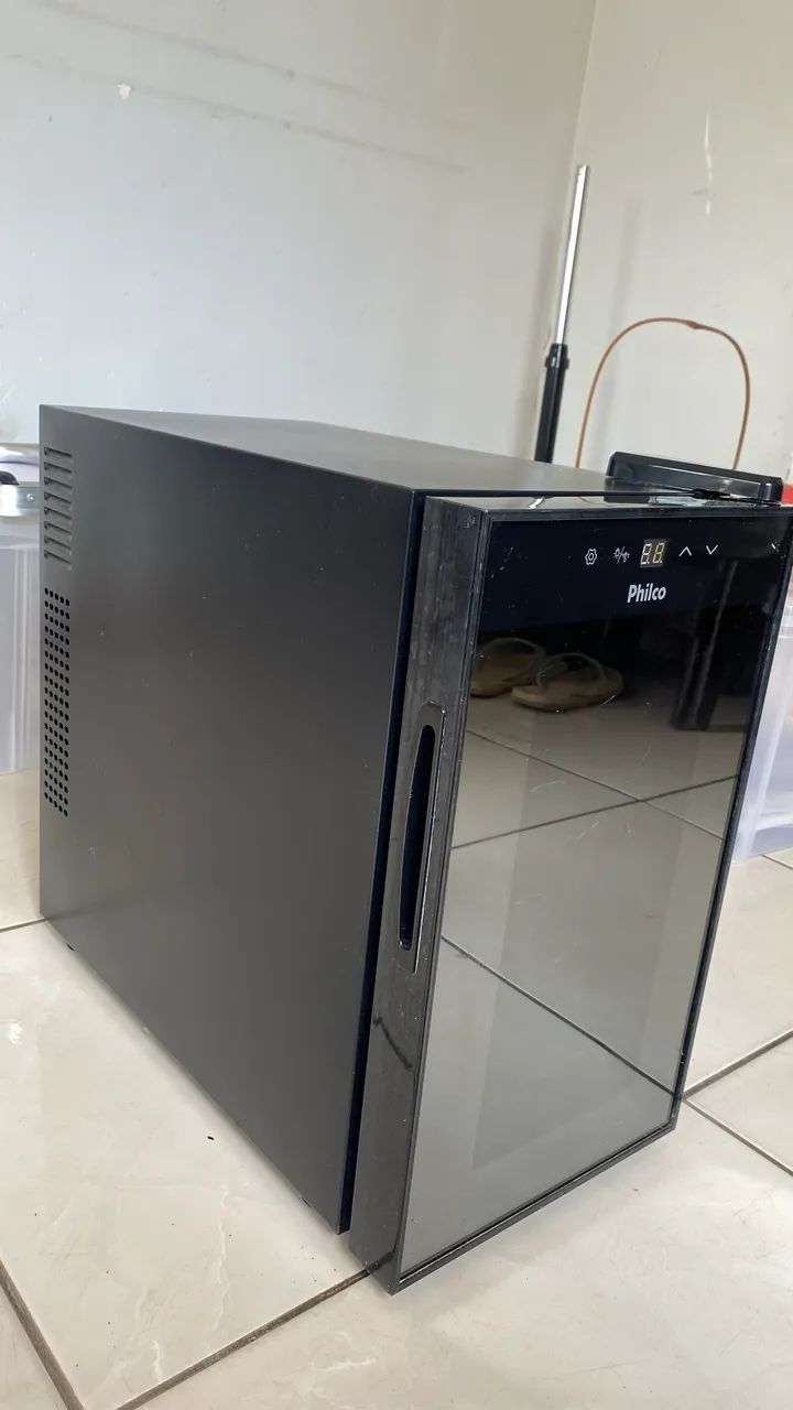 VENDE-SE ADEGA DE VINHOS SEMINOVA  - Foto 4