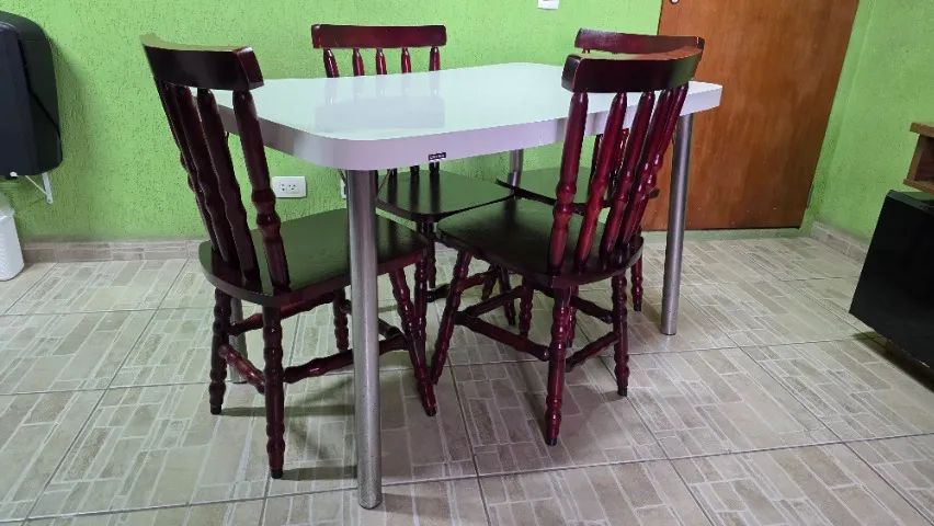 Mesa com 4 Cadeiras Maciça Rústica